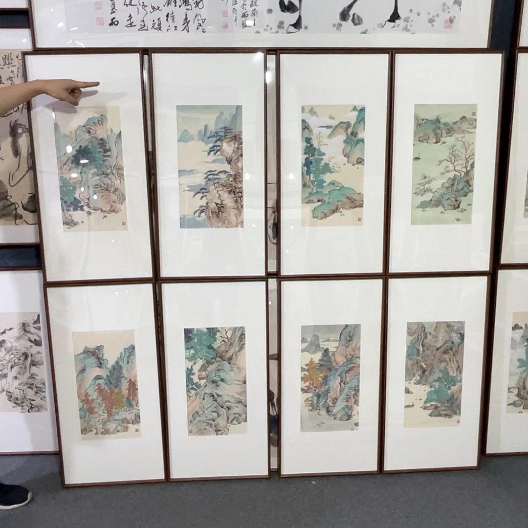 用***8国画手绘画作品带框80/40