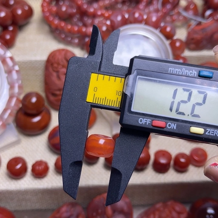 南红玛瑙未镶嵌手链