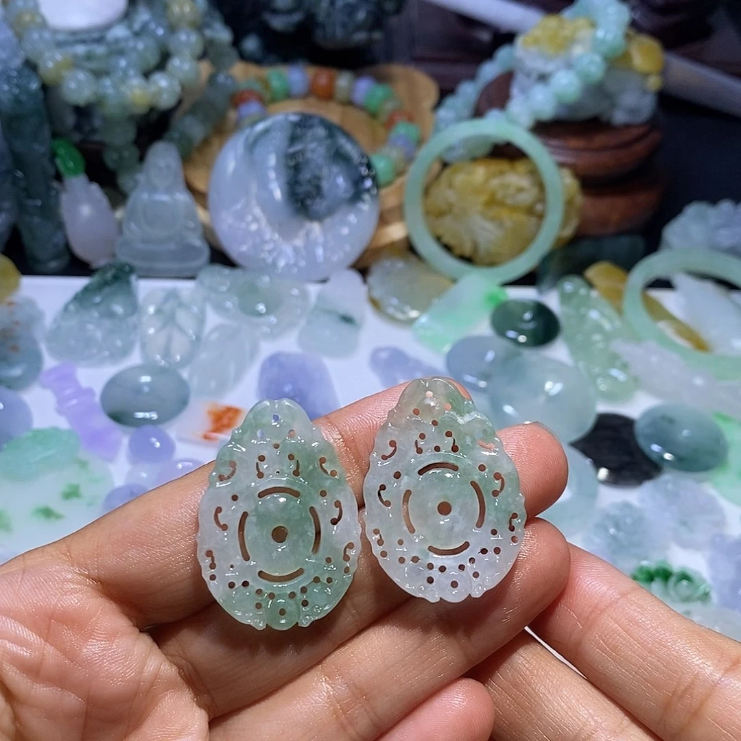 未镶嵌定制翡翠一对