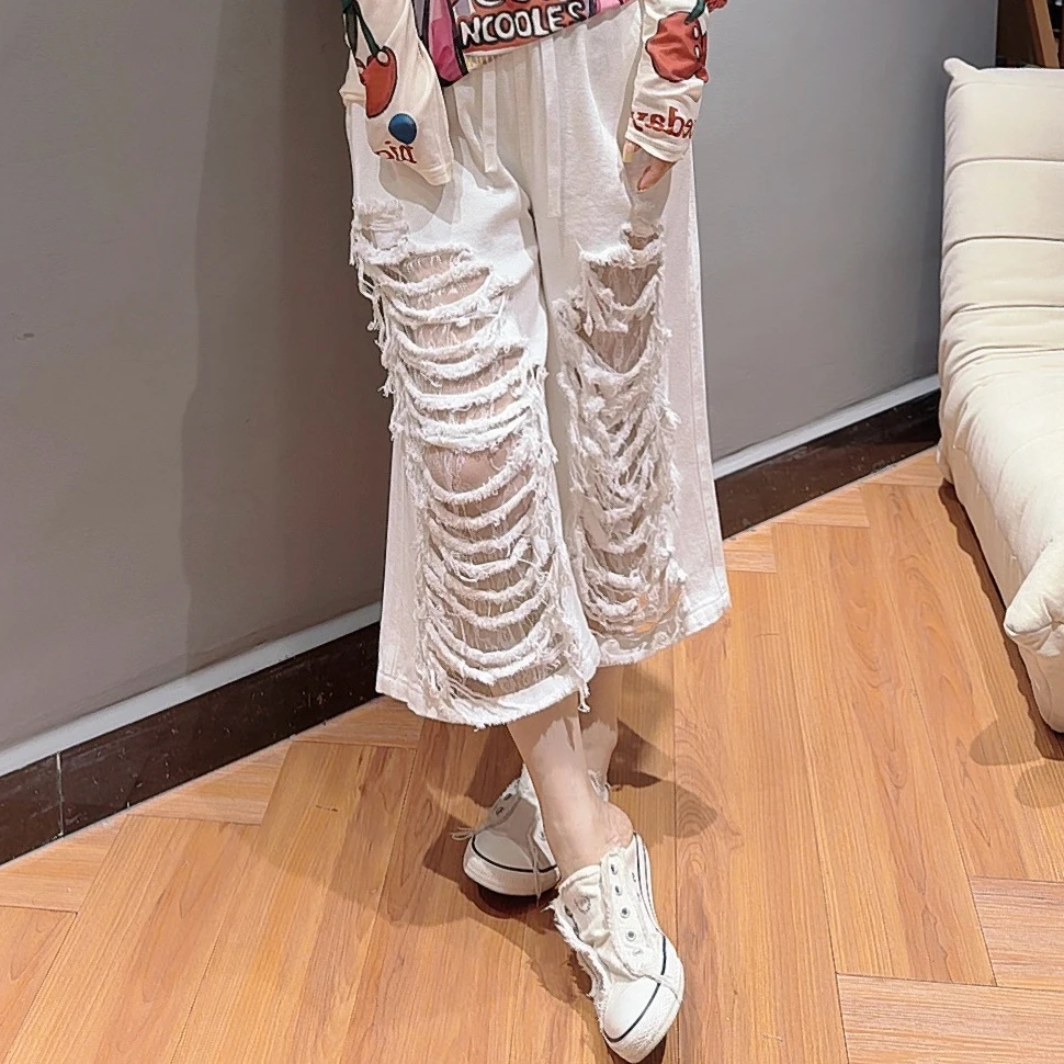 Chouduoduo“白色恋人”夏季女纯色百搭透气显瘦破洞洗水牛仔裤