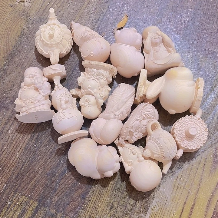 木黄**?大叶黄杨木14个手把件有瑕