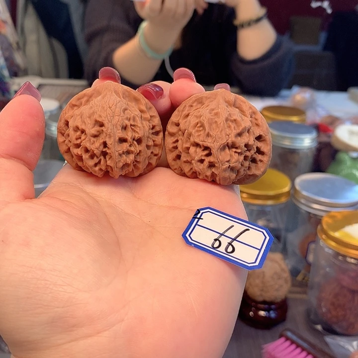 木质类桃心宫灯41尺寸