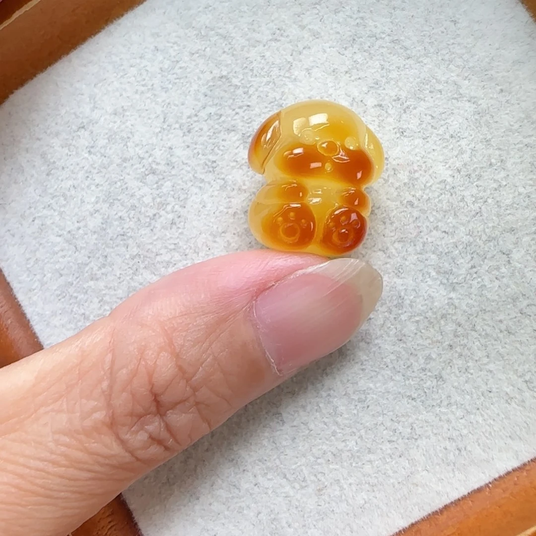 琥珀未镶嵌珠宝奇石定制