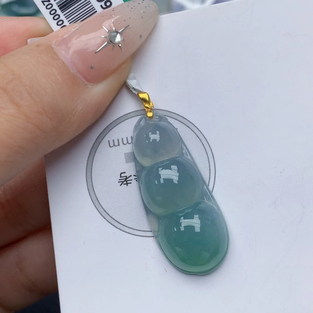 颈饰18K金镶嵌翡翠