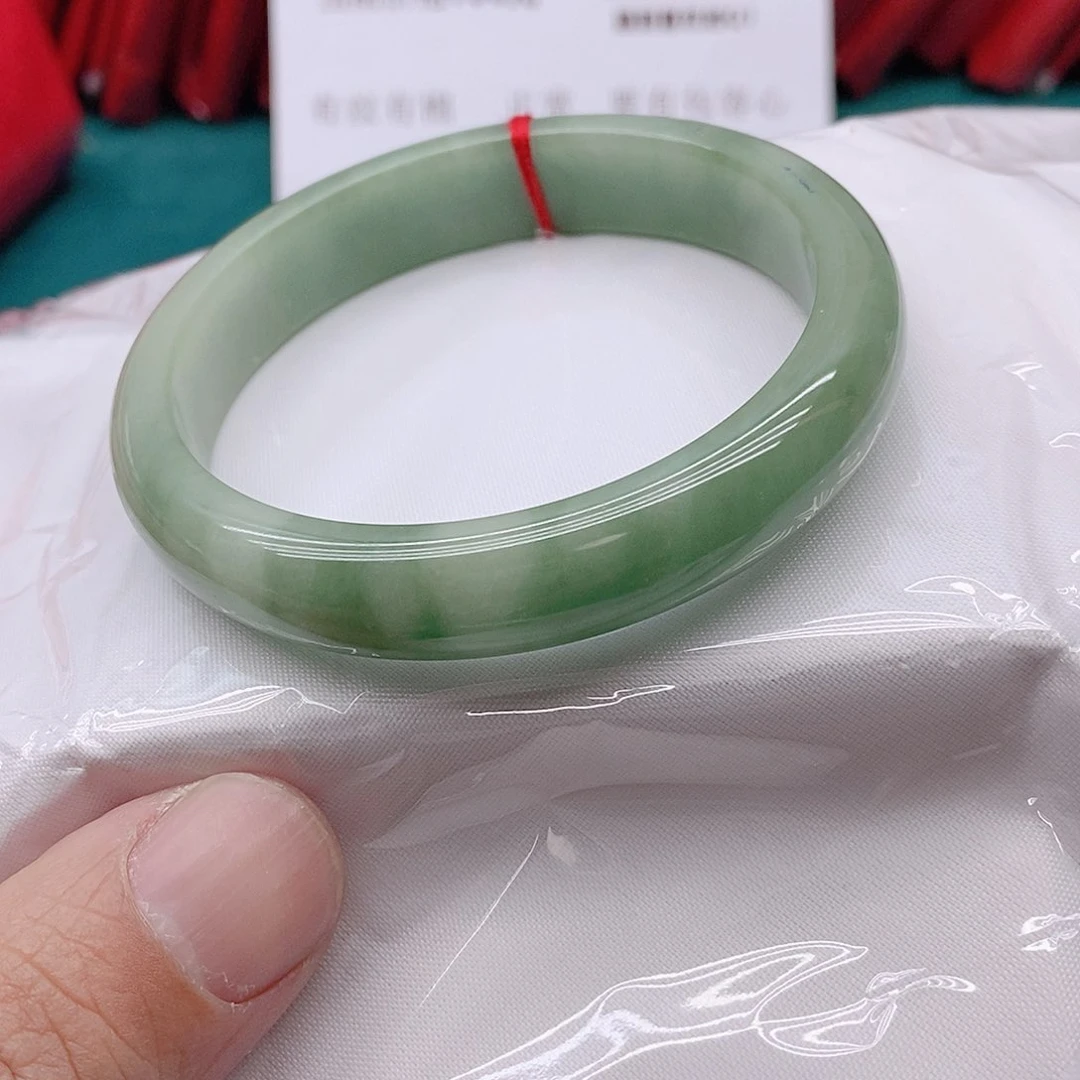 翡翠手镯未镶嵌恋*A488888888