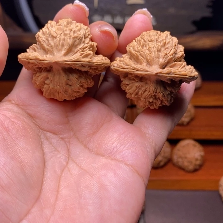 W***杨文玩核桃把件41霞云岭