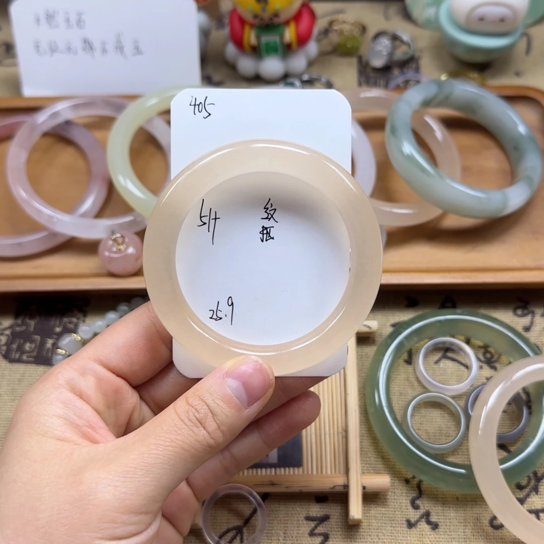 石英质玉手镯未镶嵌405