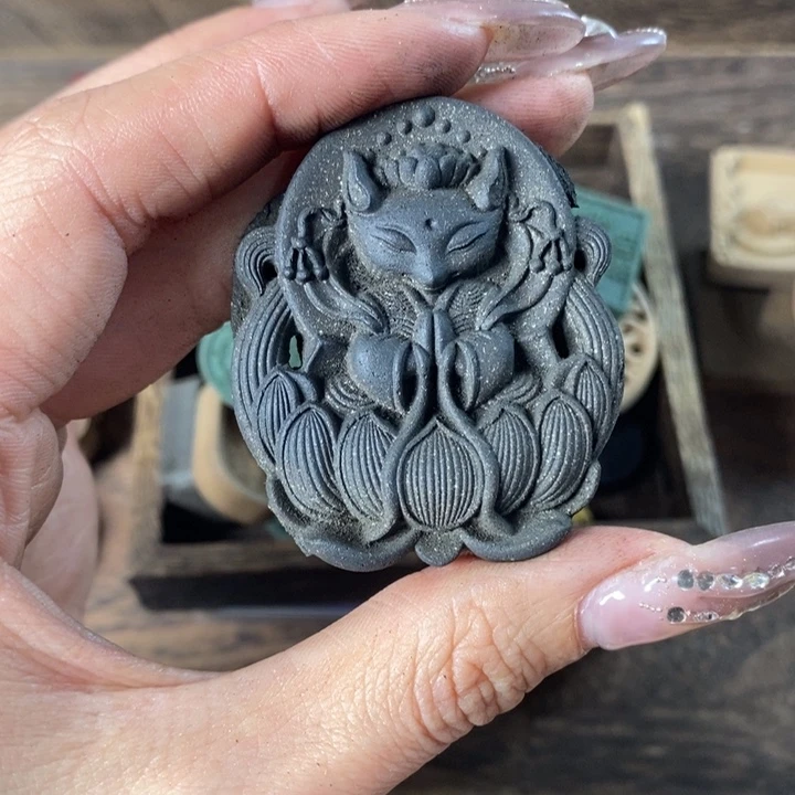 泥塑黑龙涎大凤九合香牌