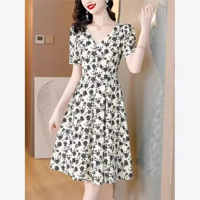 夏季新款V领碎花百褶连衣裙女士中长款百搭修身爆款雪纺连衣裙女