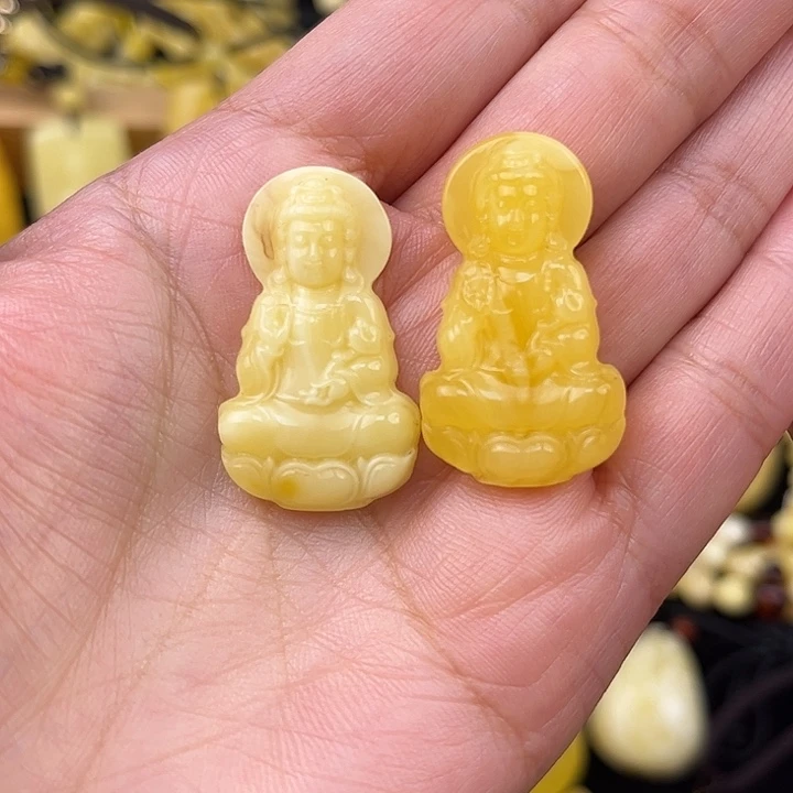 琥珀未镶嵌颈饰琥珀，多样性发其一