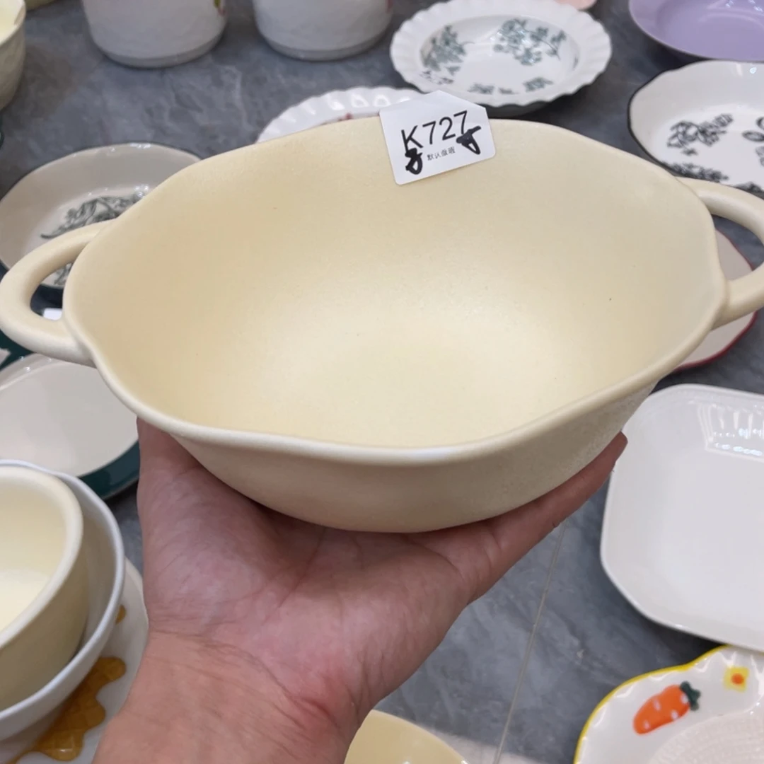 陶瓷微瑕餐具介意勿拍，满18飞！