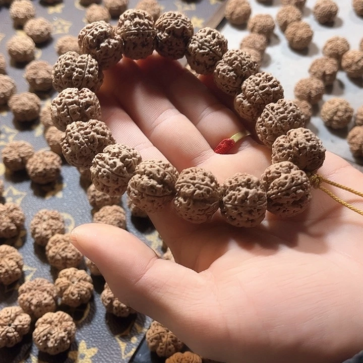 金刚菩提吊坠铁油籽蜂王梅花22尺