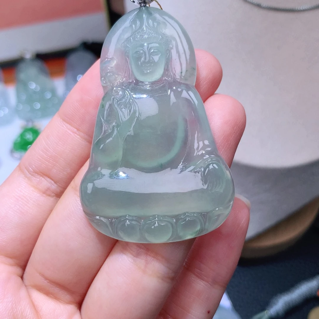 颈饰18K金镶嵌翡翠素衣