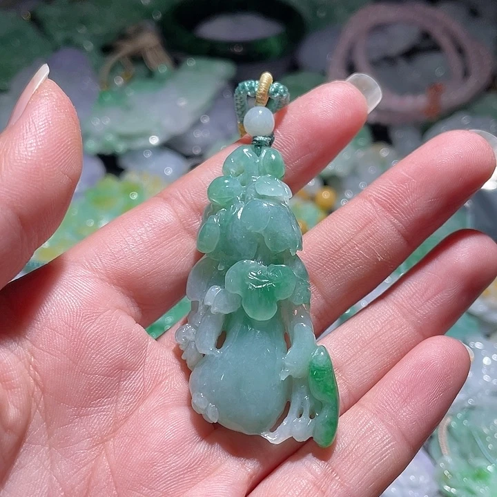 颈饰未镶嵌翡翠K**y天