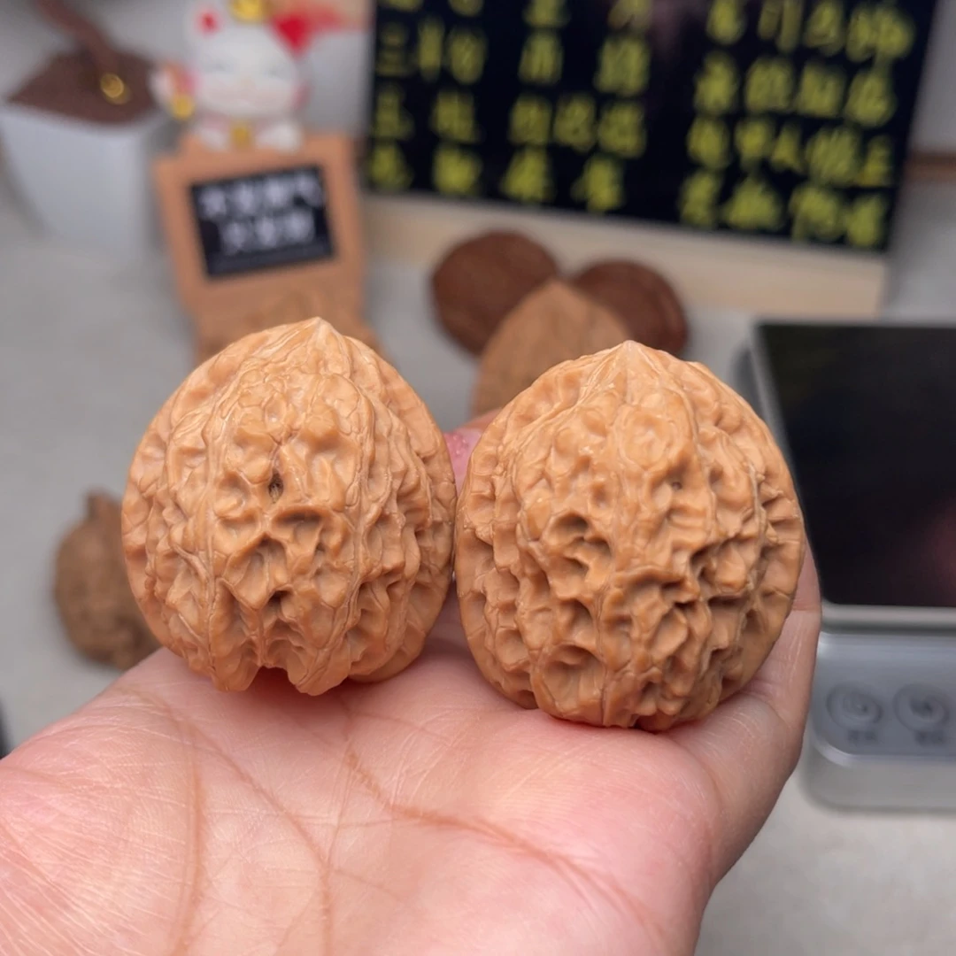 把件文玩核桃玉龙