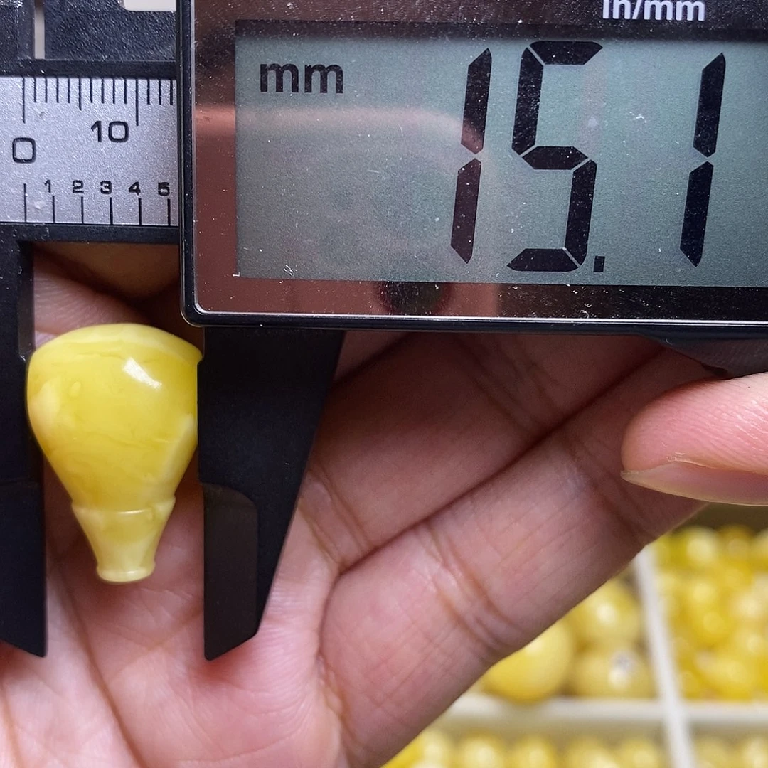 裸石琥珀未镶嵌蜜蜡三通