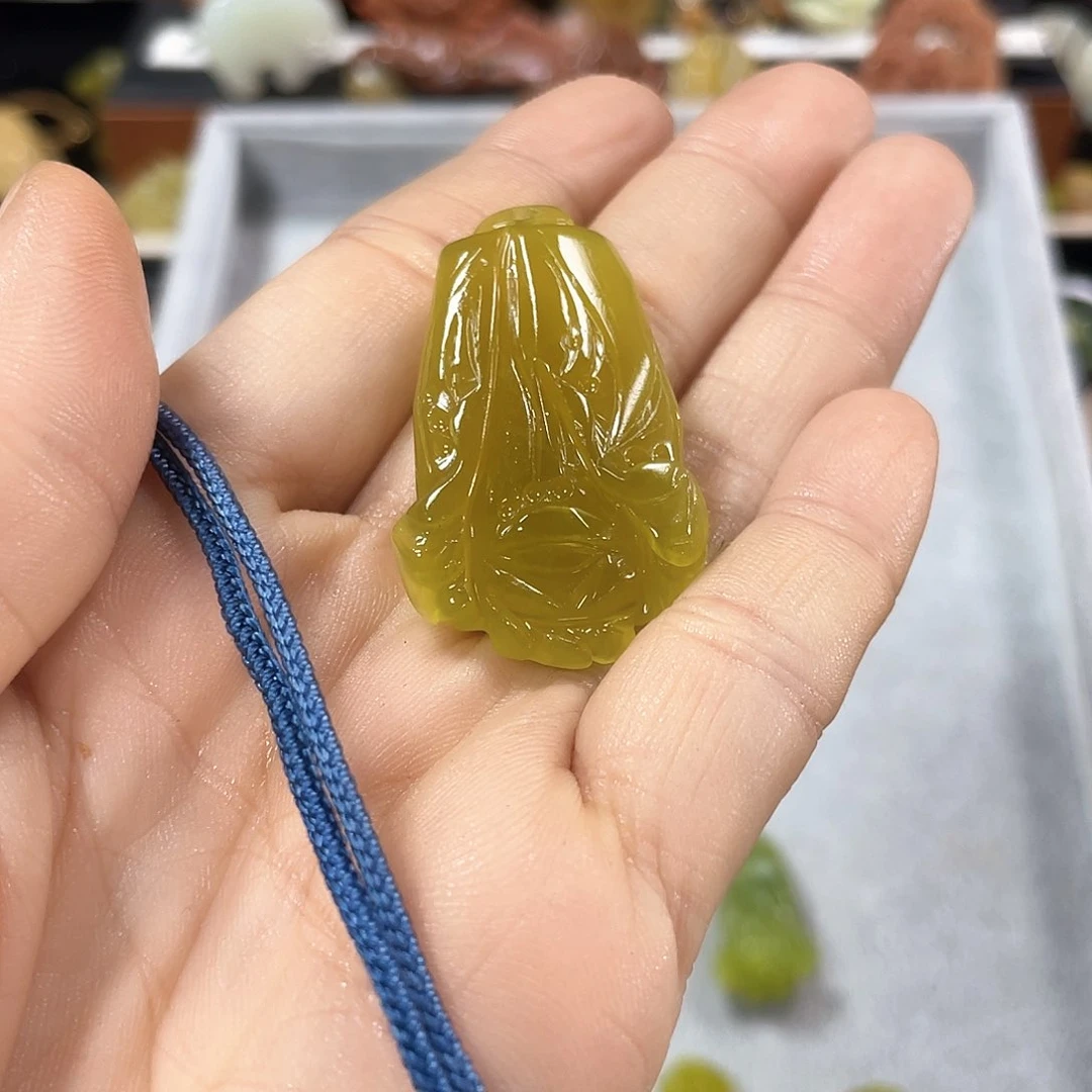 蛇纹石玉颈饰未镶嵌菜***糊