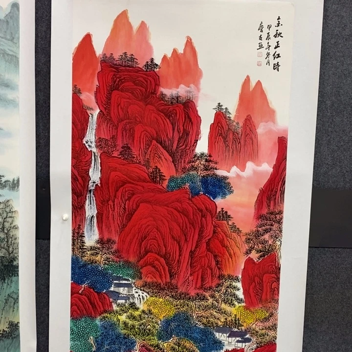 手绘作品等多种形式进行