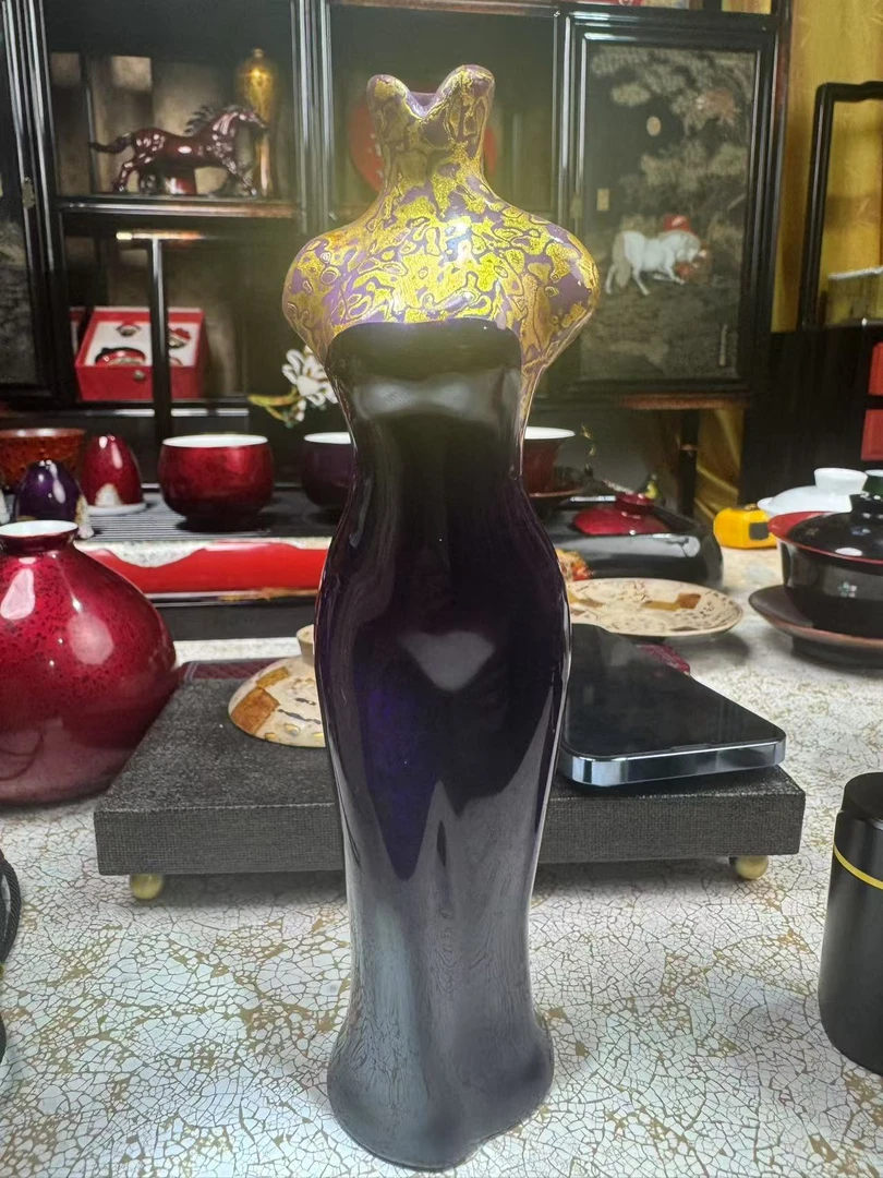 紫宝砂晚礼服花瓶
