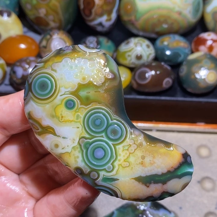 未镶嵌玛瑙/玉髓珠宝奇石