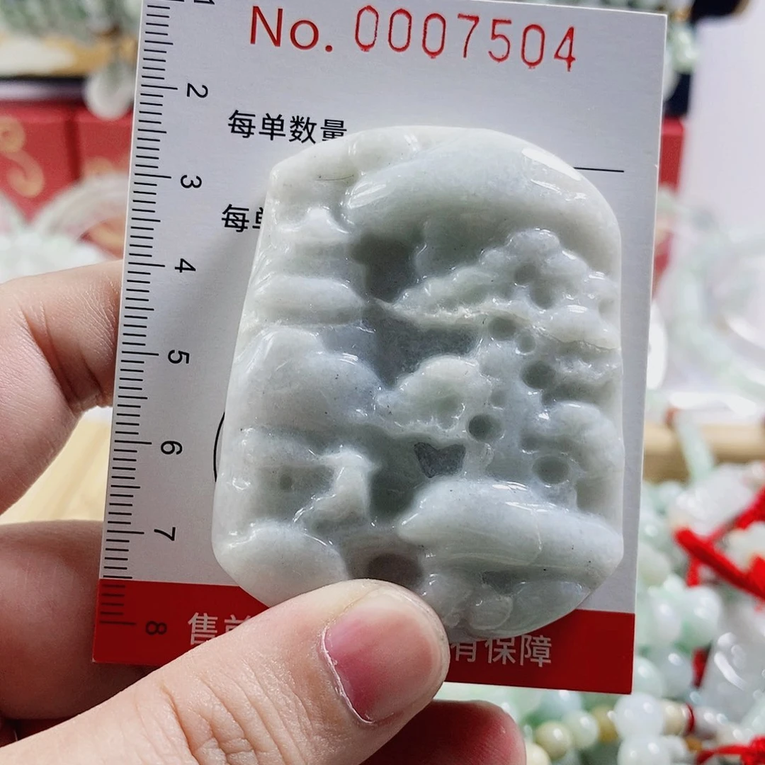 颈饰未镶嵌翡翠1