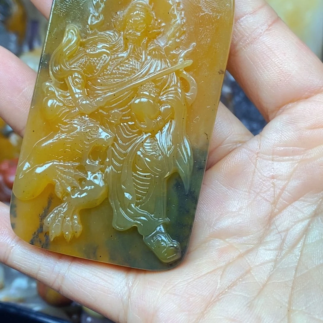 未镶嵌石英质玉（黄龙玉）吊坠(不含链)