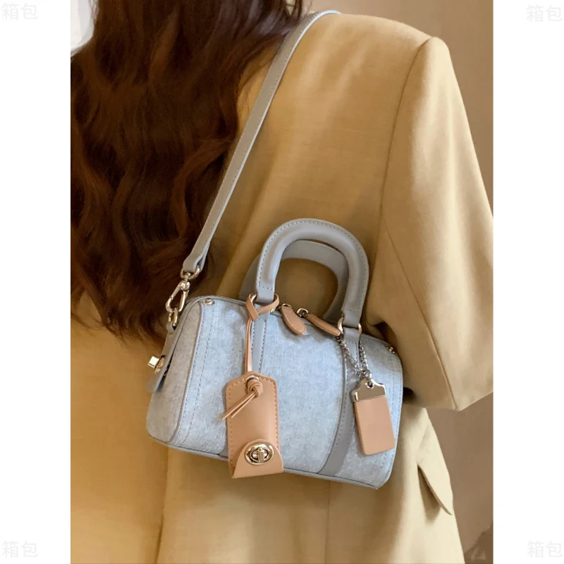 时尚美式复古设计牛仔蓝枕头包包女2025新款百搭波士顿手提斜挎包