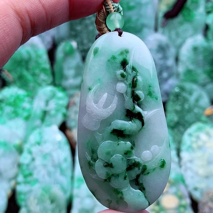 翡翠吊坠(不含链)未镶嵌