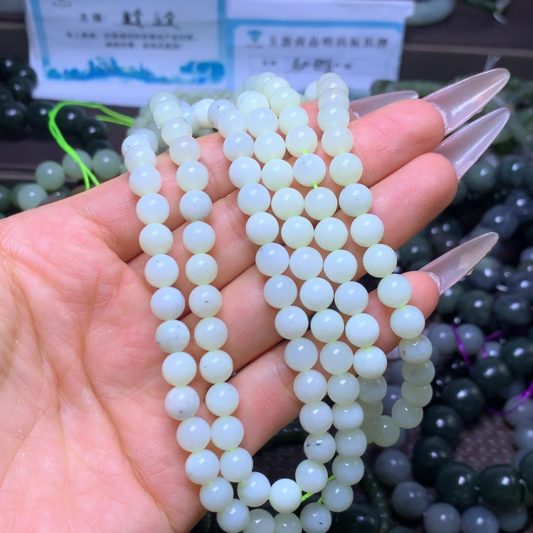和田玉未镶嵌颈饰卡7