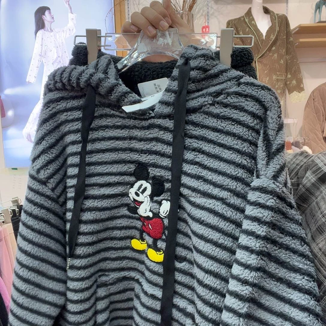 周***白七月男友说女款m的