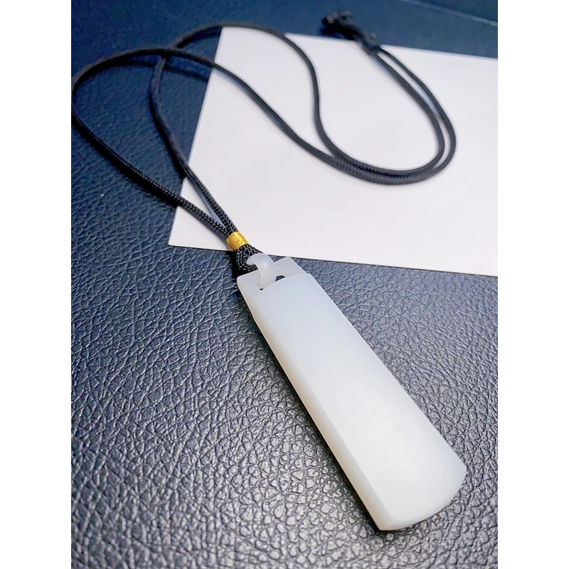 秤砣和田玉吊坠Z