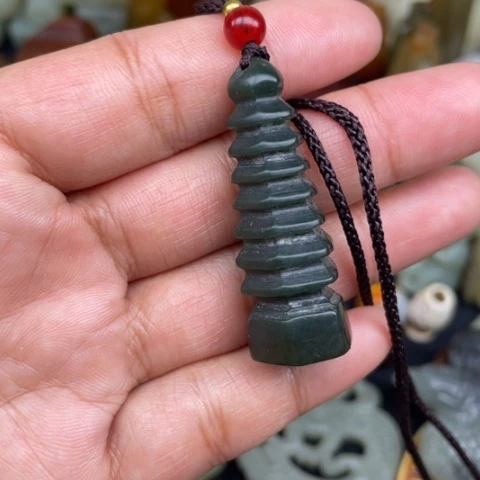 和田玉未镶嵌颈饰3