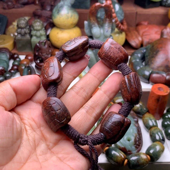 手链未镶嵌岫岩河磨玉（透闪石质玉）娟**秀