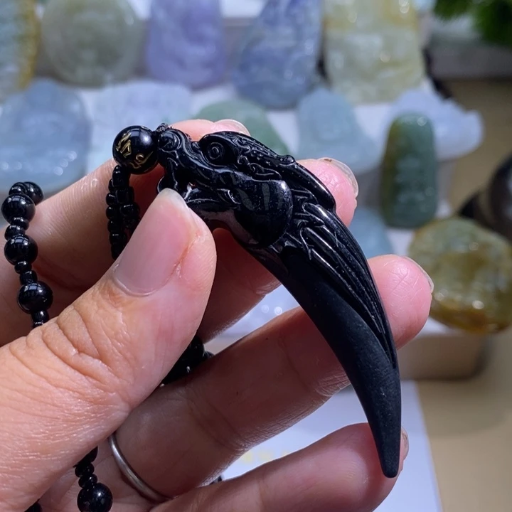 【闪购商品】颈饰未镶嵌翡翠龙牙