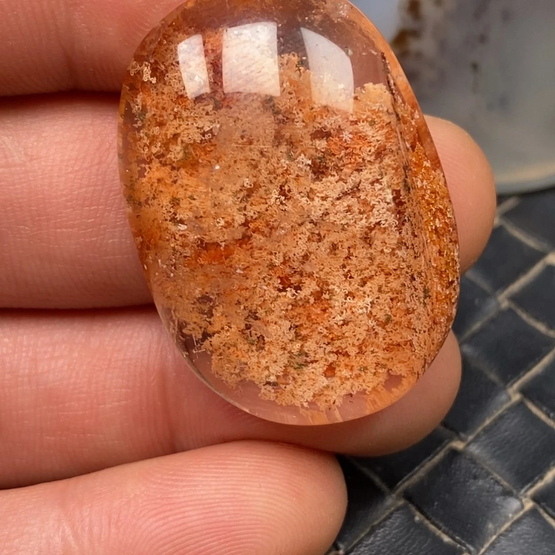 水晶颈饰未镶嵌?****水晶吊坠