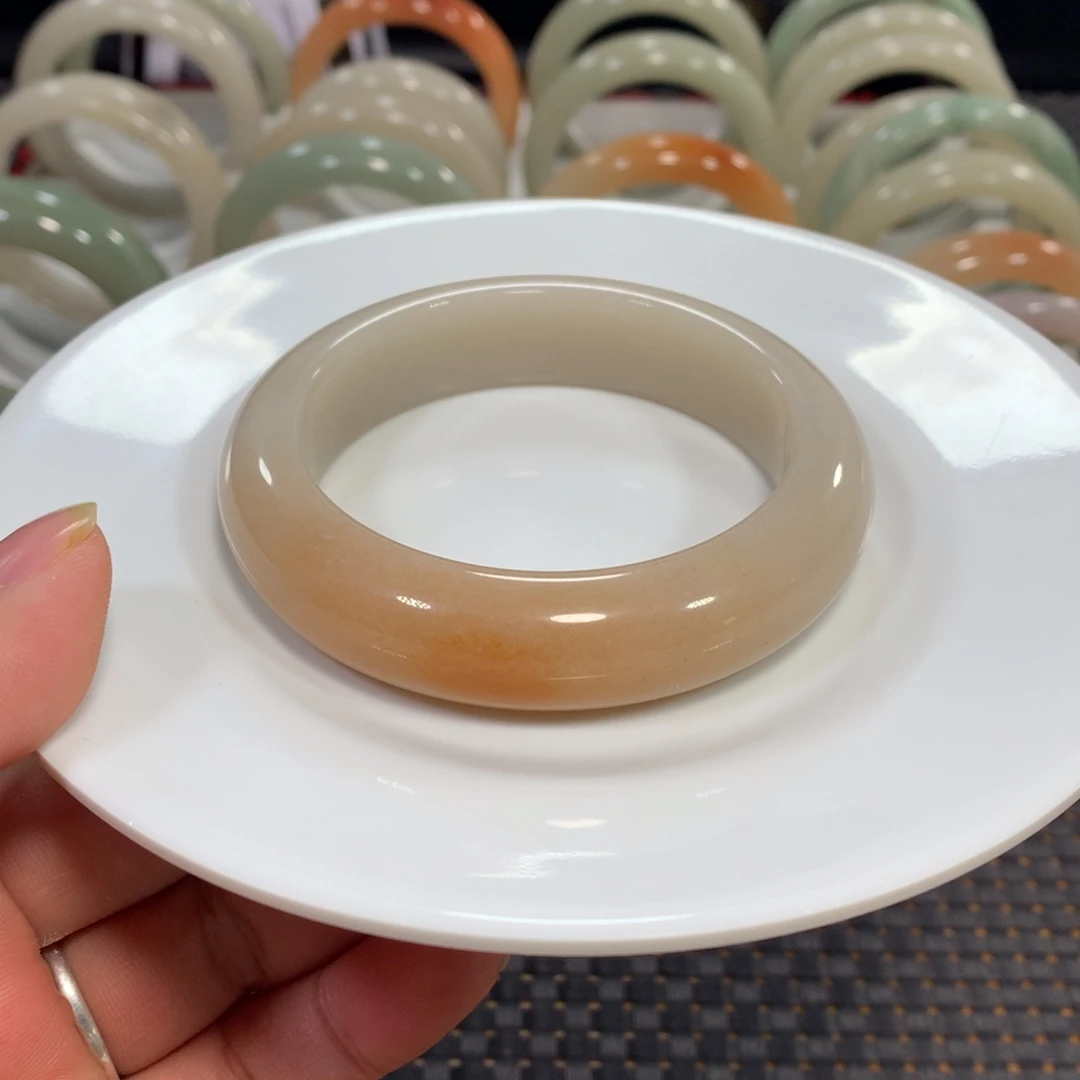 石英质玉（佘太翠）未镶嵌手镯62.3糖镯10号