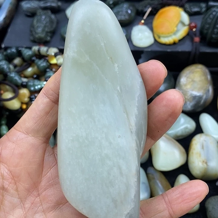 未镶嵌和田玉（糖玉）挂件