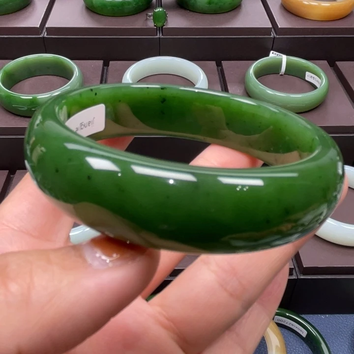 和田玉未镶嵌手镯6061