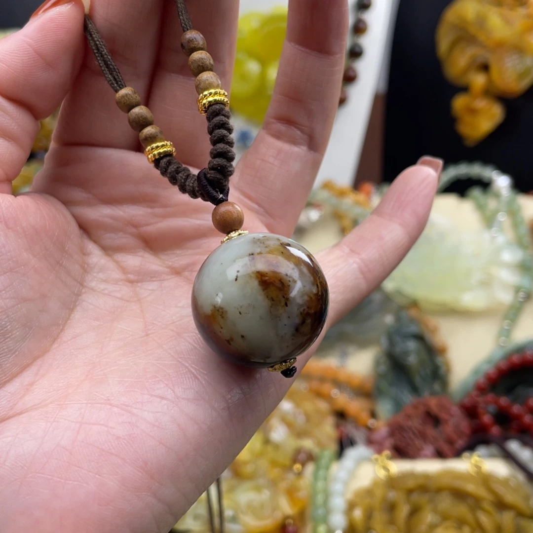 未镶嵌蛇纹石玉颈饰