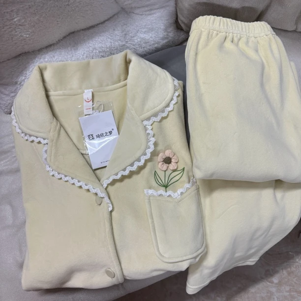 琦欣家田园绿海岛绒休闲套装家居服睡衣女冬