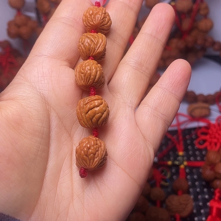 桃核吊坠龙纹桃枭