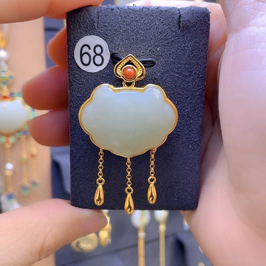 和田玉颈饰银S925镀金镶嵌