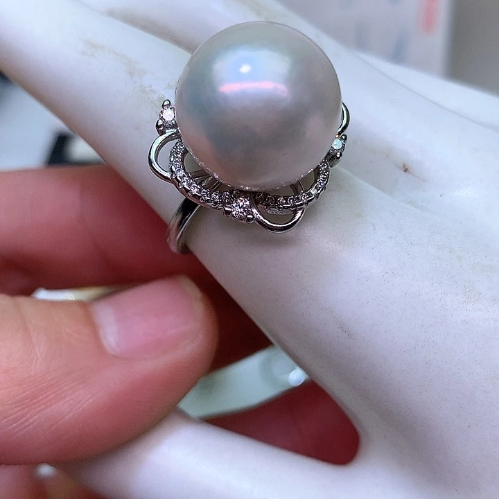 银S925镶嵌耳饰淡水珍珠