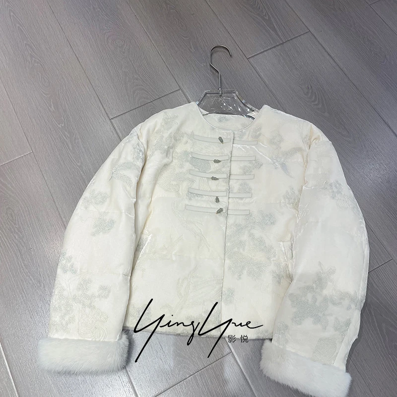 时尚真丝国风刺绣鹅绒服印花