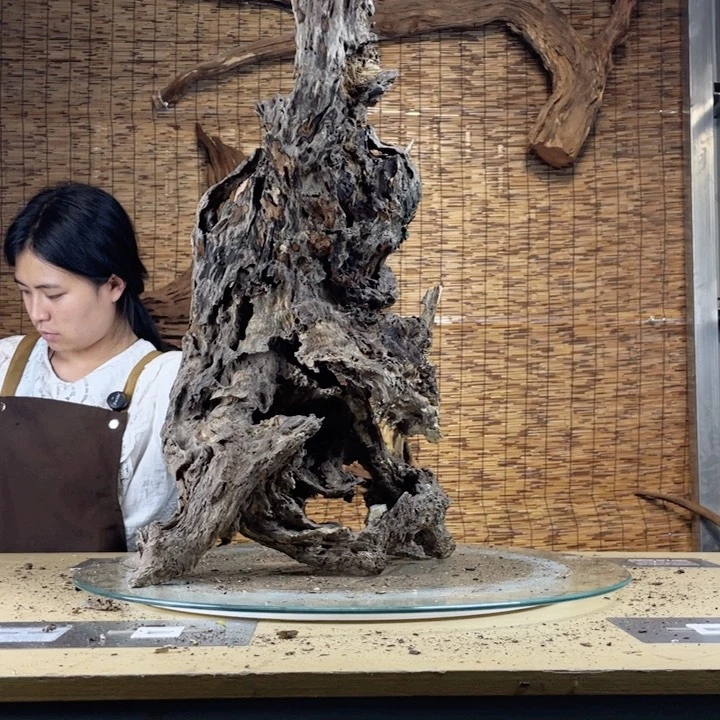 杨***Y紫檀木类家具风化木