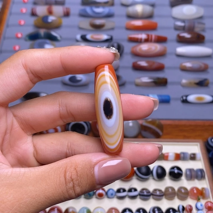 无***說玛瑙/玉髓颈饰未镶嵌