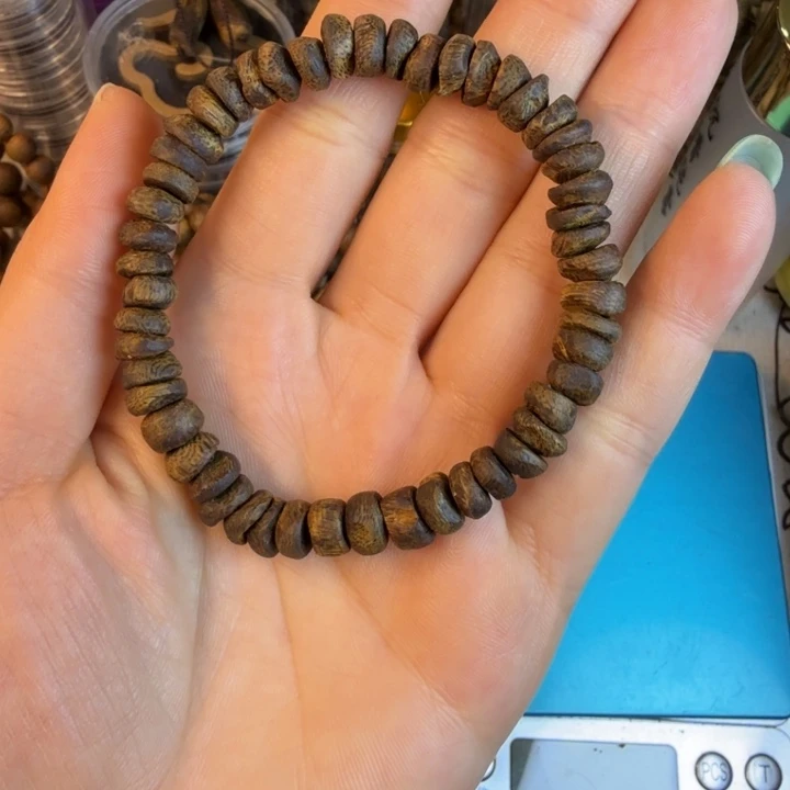 沉香沉香碎屑莺歌绿奇楠07沉水壳子6.8克