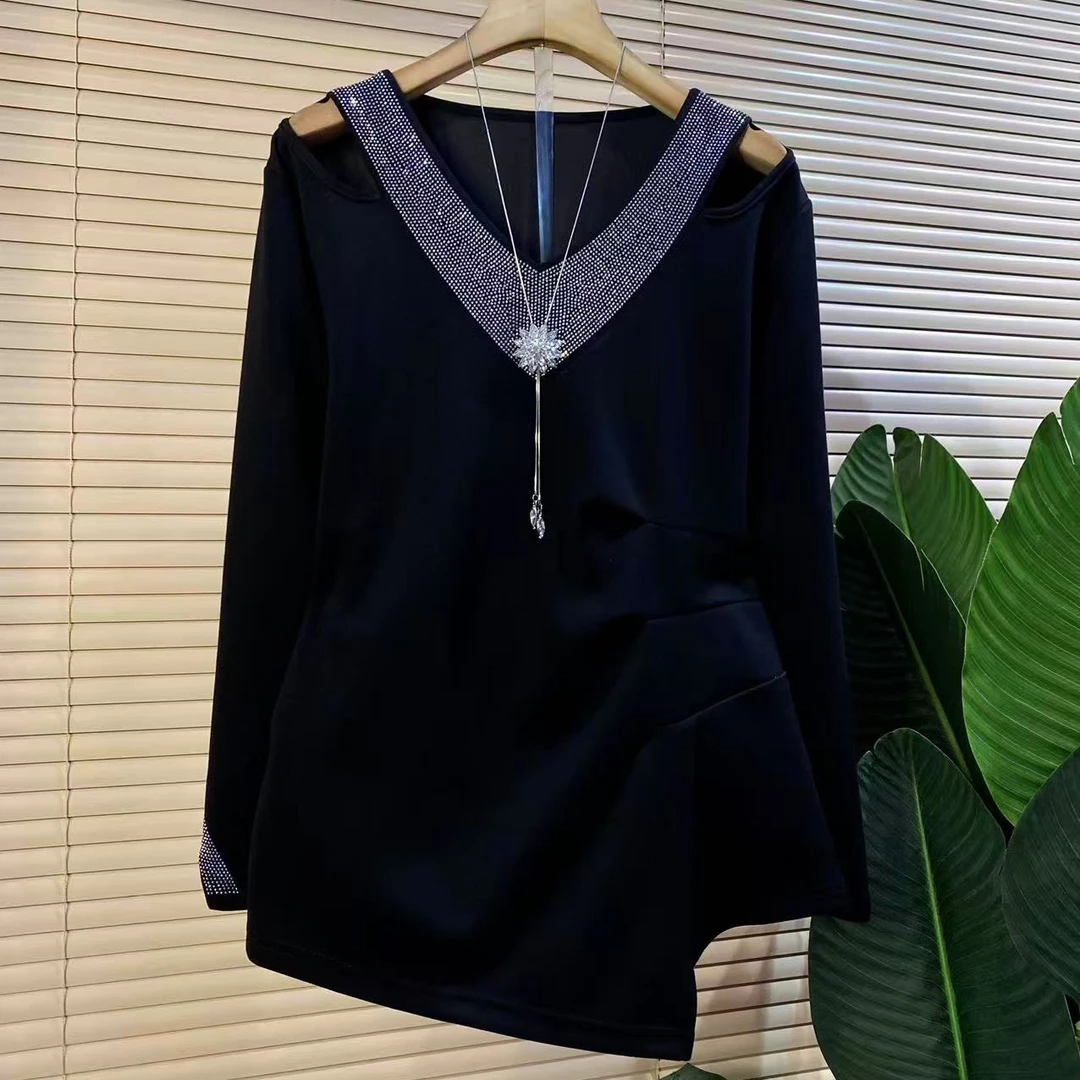 J胖mm欧货时尚新款V领重工烫钻气质显瘦女人衫