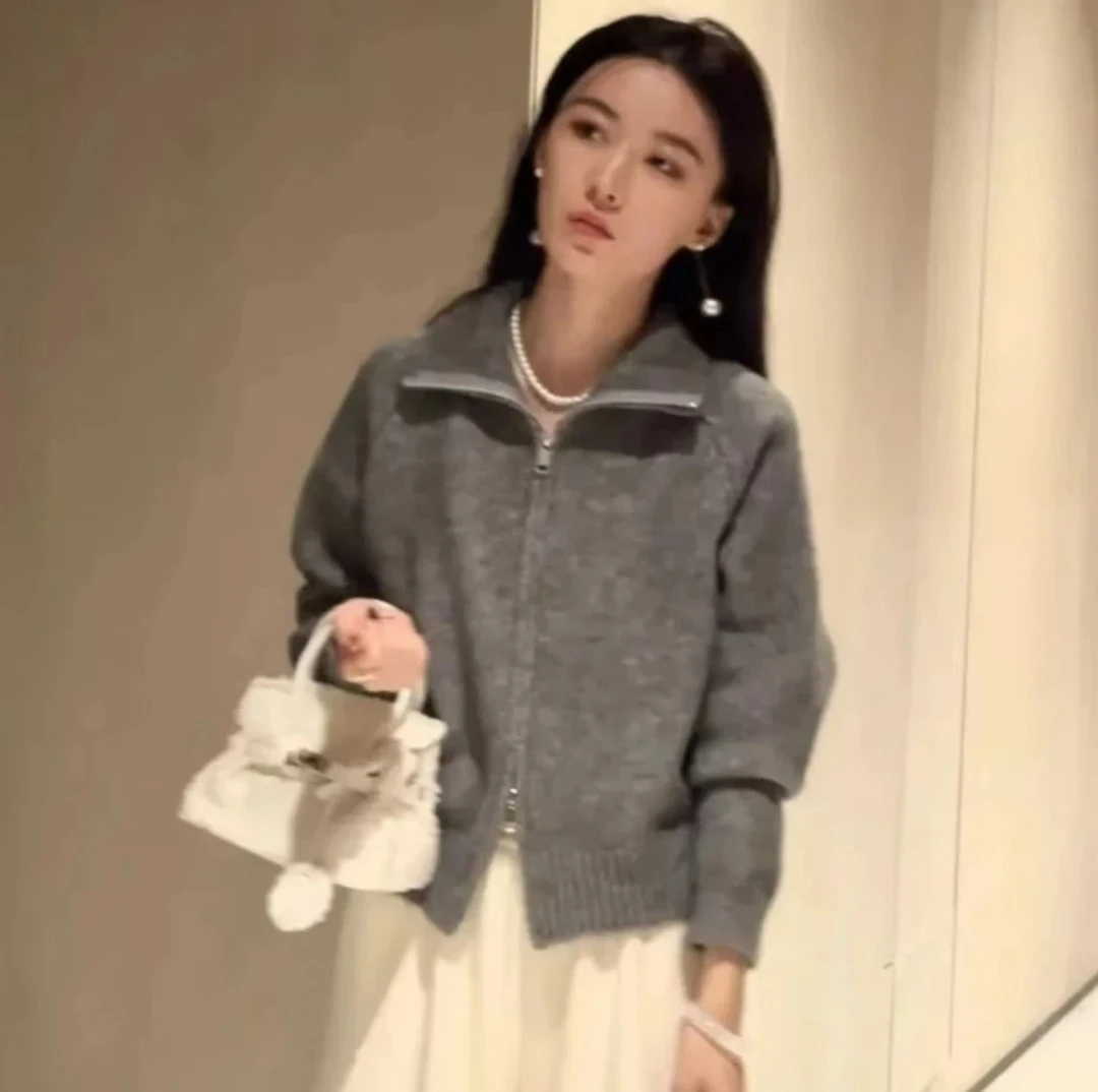 设计感时尚秋冬新款高领简约拉链毛衣开衫女宽松针织外套加厚上衣