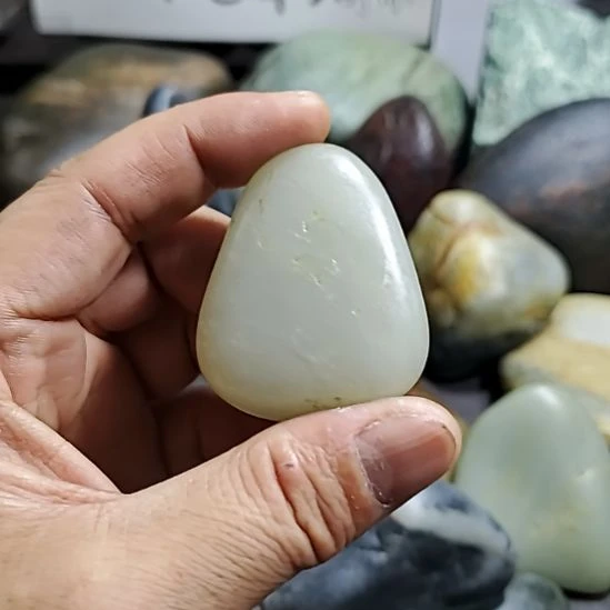未镶嵌和田玉（糖玉）挂件